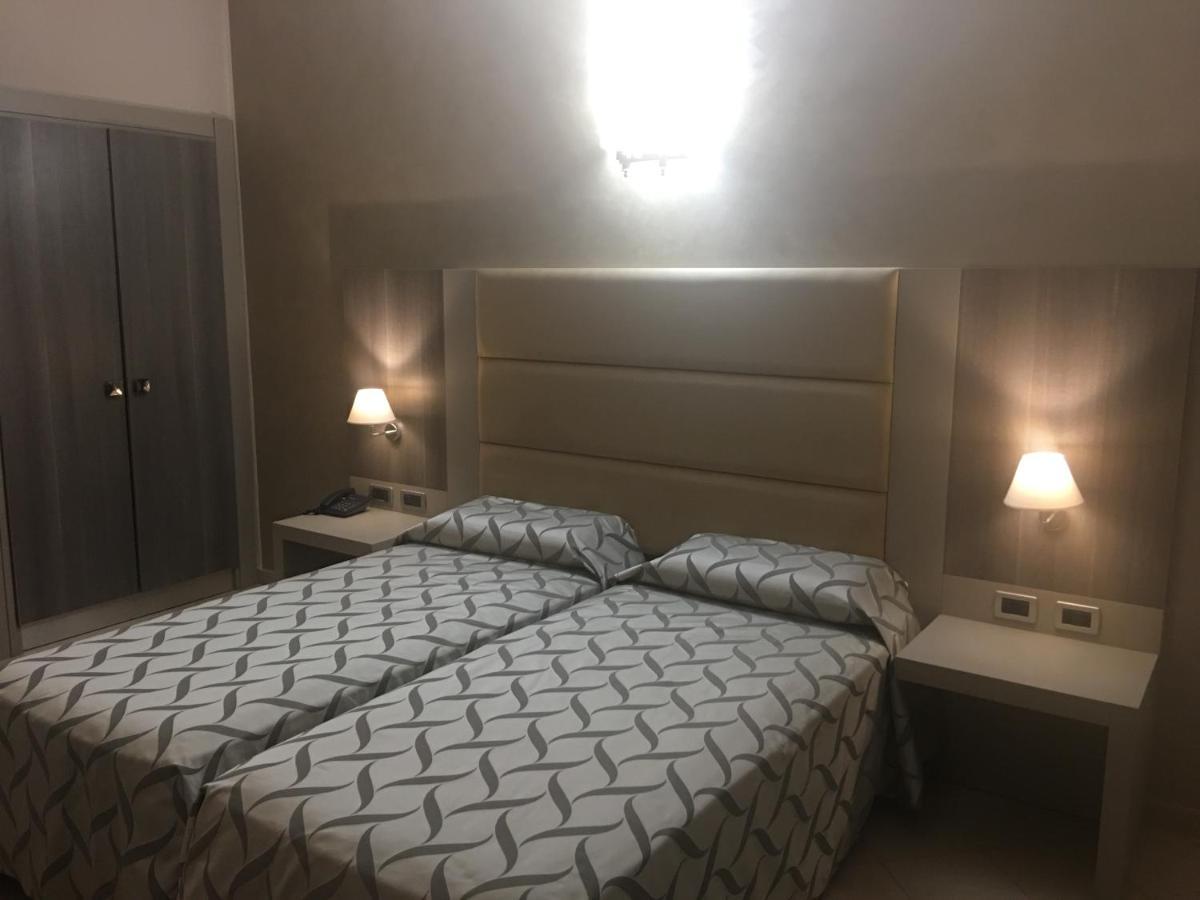 尼亚加拉酒店 卡坦扎罗 外观 照片